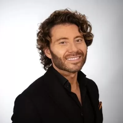 Dr Martin Kinsella